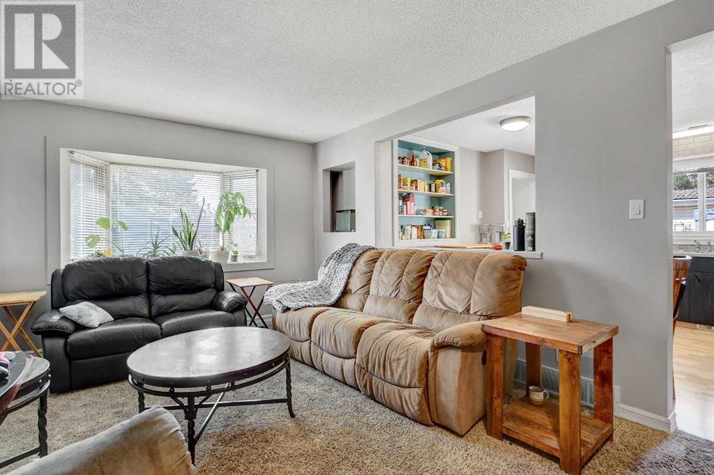 Single Family House Bungalow for Sale in  A Street Mountview Grande Prairie 