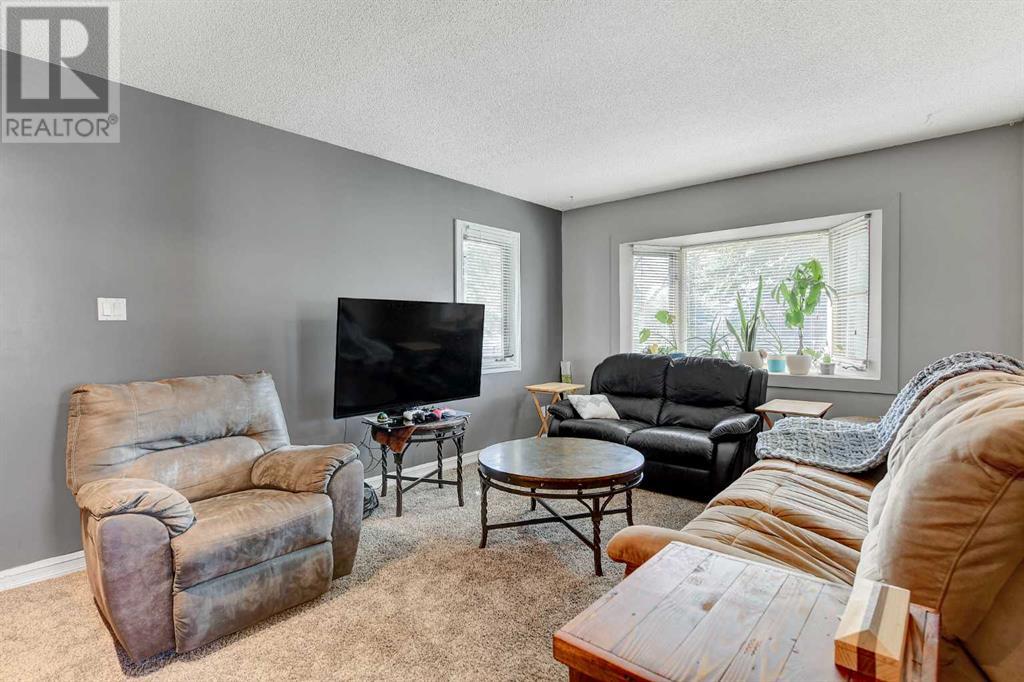 Single Family House Bungalow for Sale in  A Street Mountview Grande Prairie 