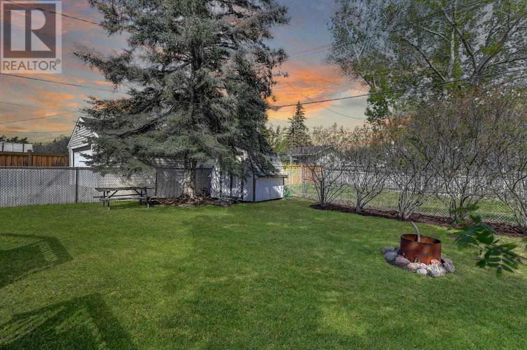 Single Family House Bungalow for Sale in  A Street Mountview Grande Prairie 