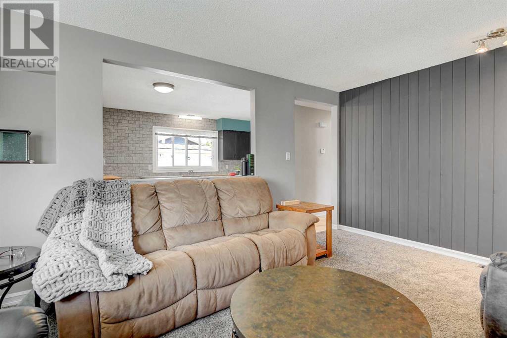 Single Family House Bungalow for Sale in  A Street Mountview Grande Prairie 