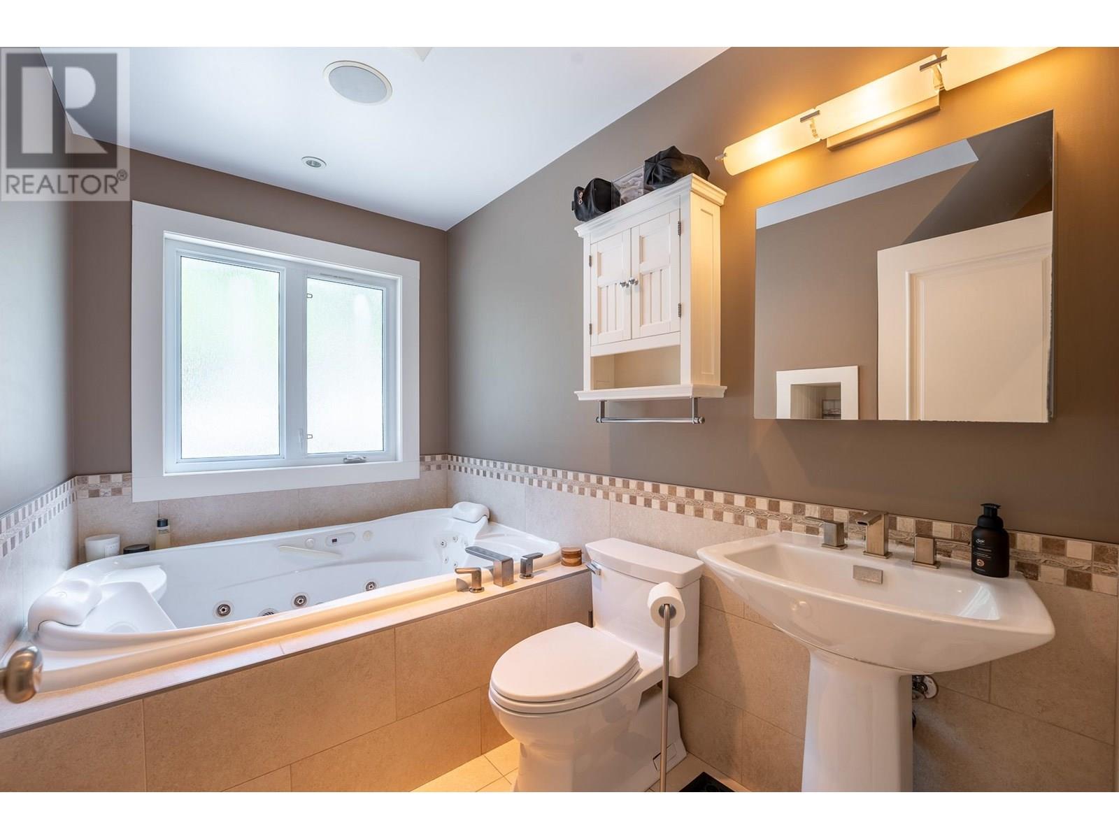 21565 WEST LAKE ROAD, Prince George