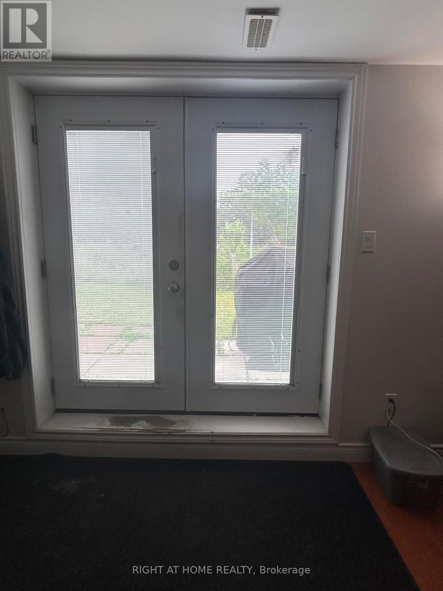 Multi-family House Bungalow for Sale 