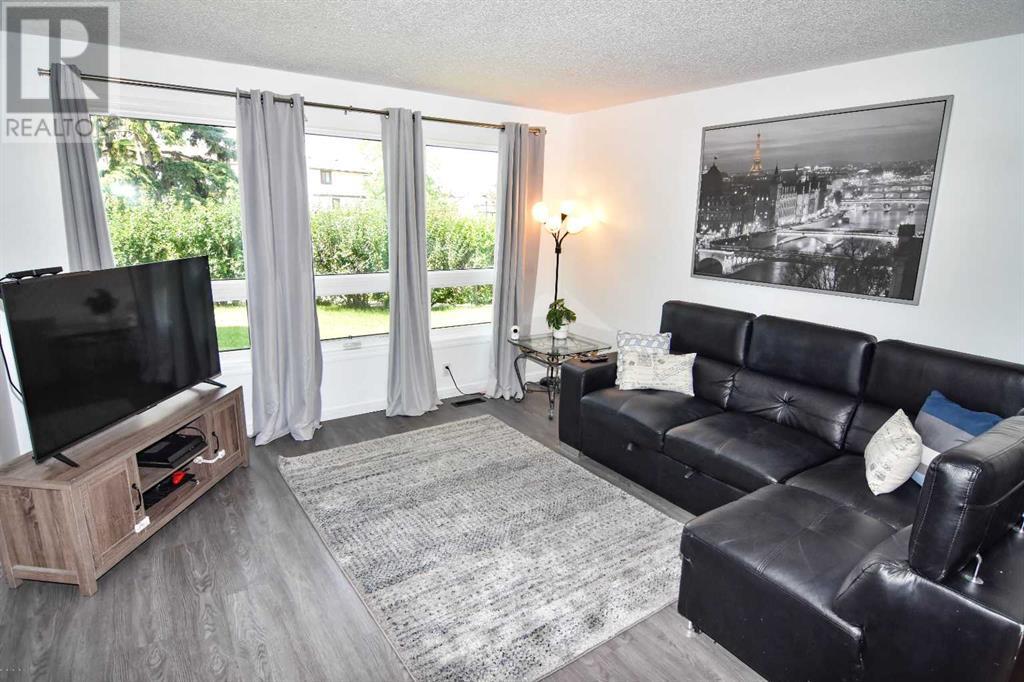 Single Family House for Sale in   Templemont Way NE Temple Calgary 