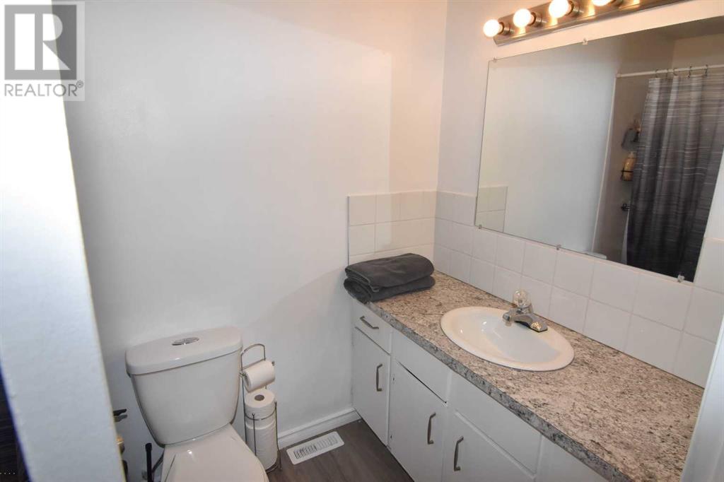 Single Family House for Sale in   Templemont Way NE Temple Calgary 