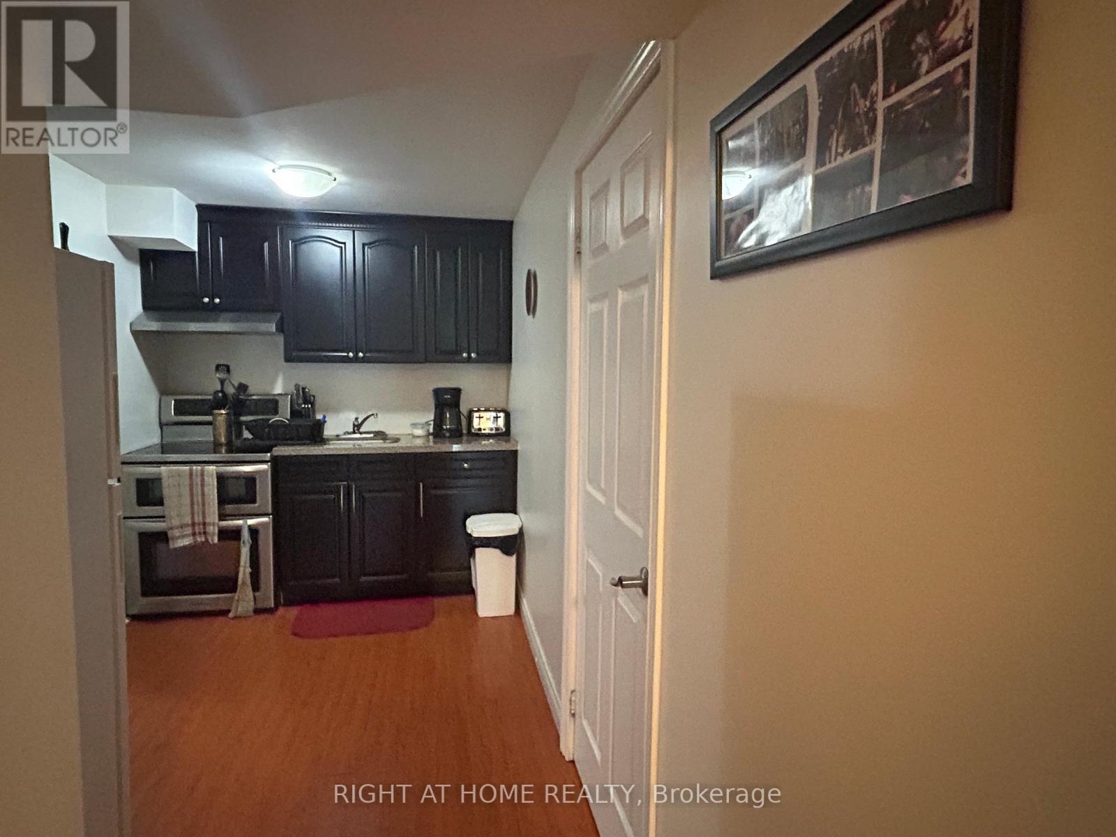 Multi-family House Bungalow for Sale 