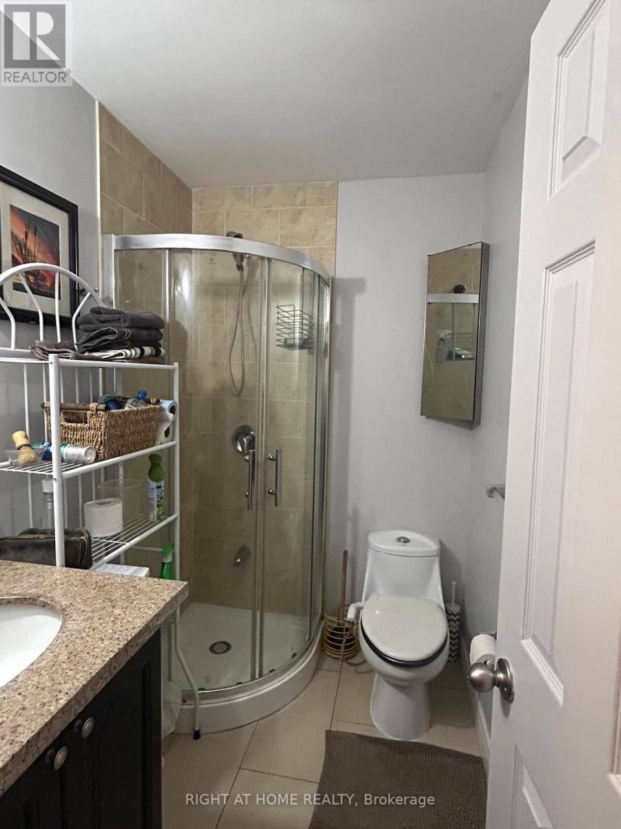 Multi-family House Bungalow for Sale 