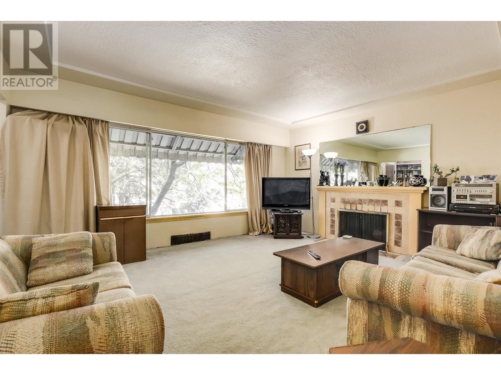 7475 KNIGHT STREET, Vancouver real estate listing R3011877