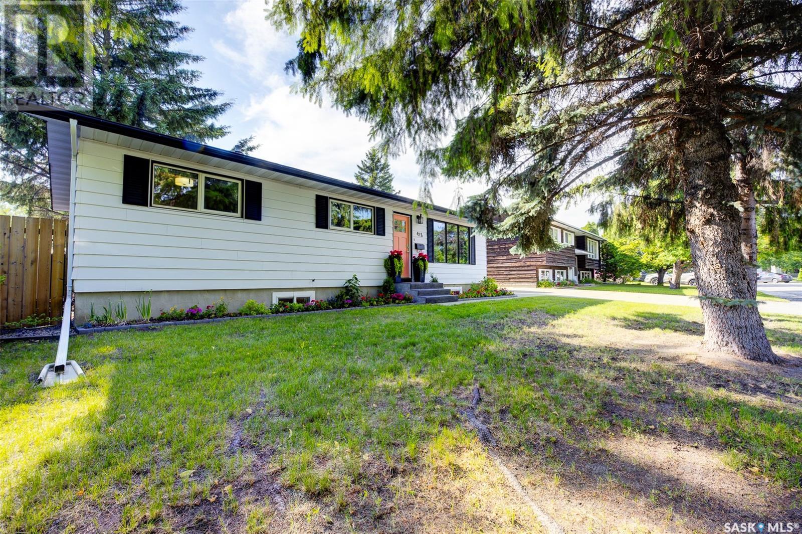 Single Family House Bungalow for Sale in Cres  Highlands CRESCENT Saskatoon 