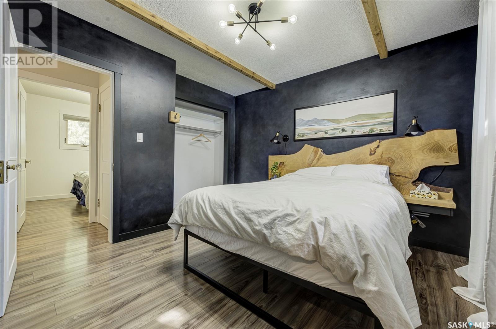 Single Family House Bungalow for Sale in Cres  Highlands CRESCENT Saskatoon 