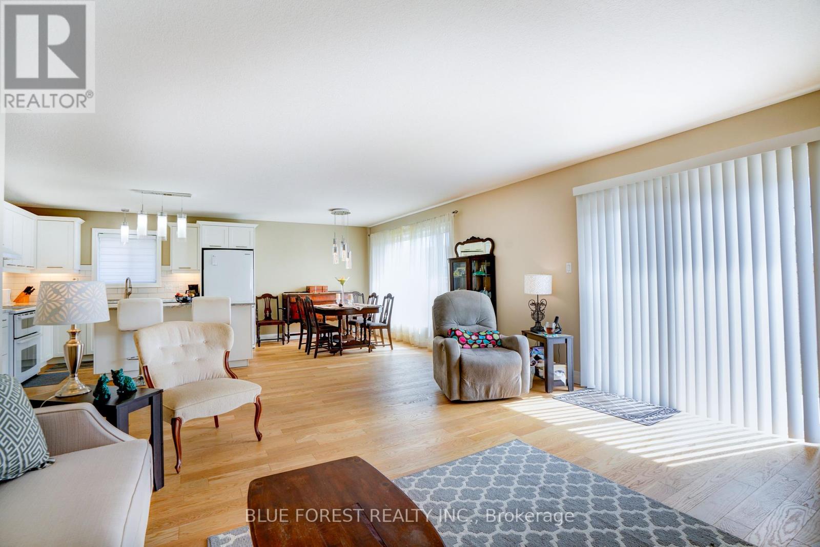Photo 1 of 10 Auburn Drive, St Thomas ON