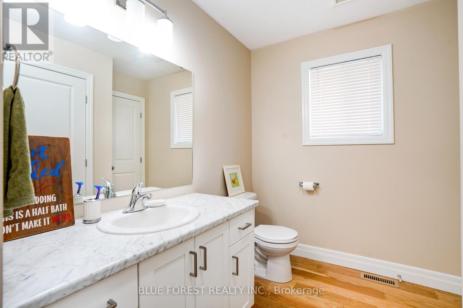 Photo 8 of 10 Auburn Drive, St Thomas ON