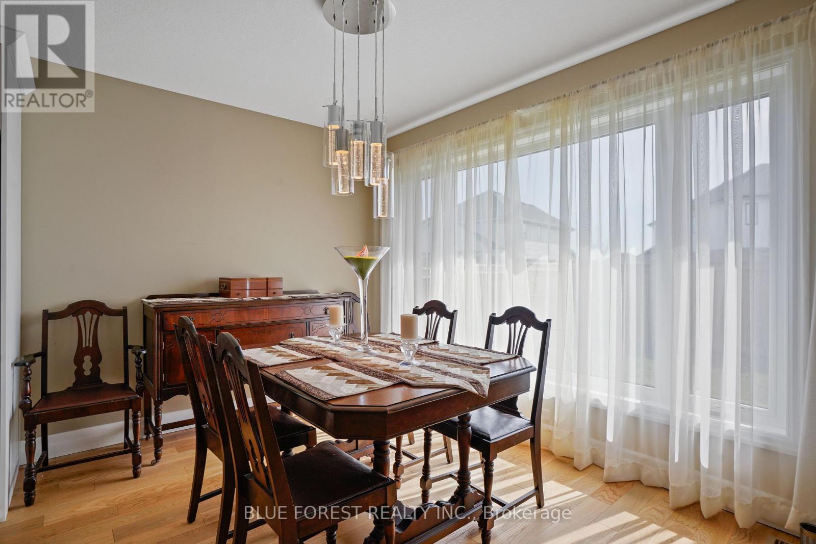 Photo 13 of 10 Auburn Drive, St Thomas ON
