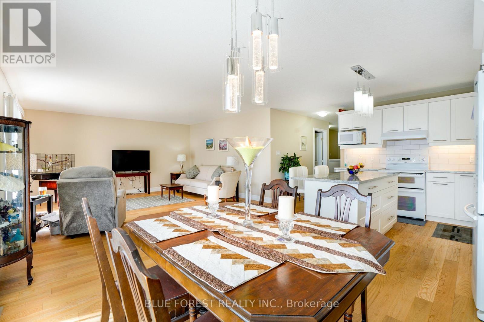 Photo 17 of 10 Auburn Drive, St Thomas ON