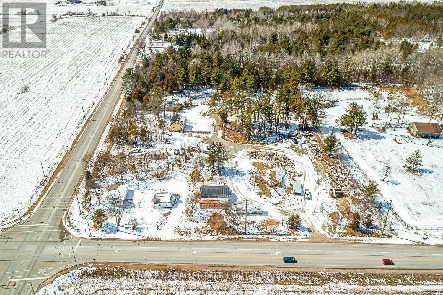 Photo 13 of 1544 7th Line, Innisfil ON