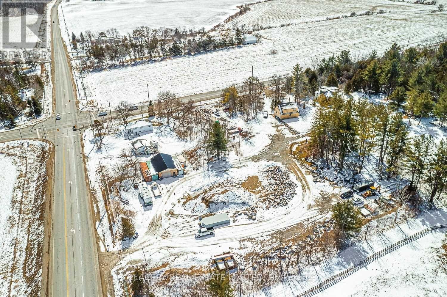 Photo 7 of 1544 7th Line, Innisfil ON