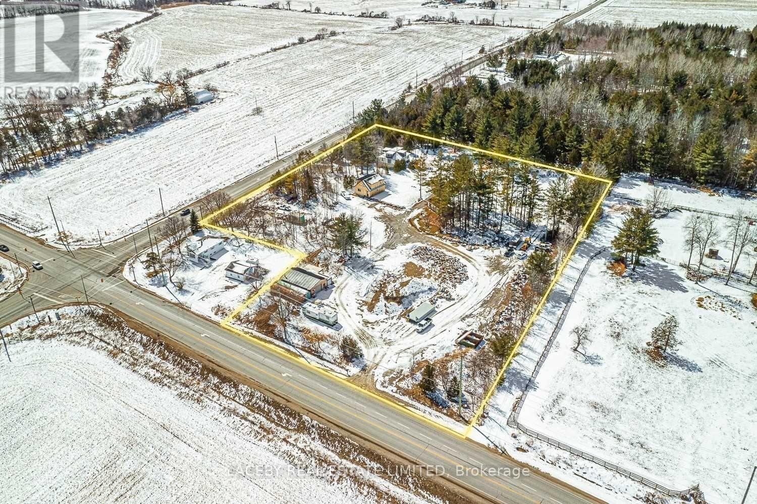 Photo 11 of 1544 7th Line, Innisfil ON