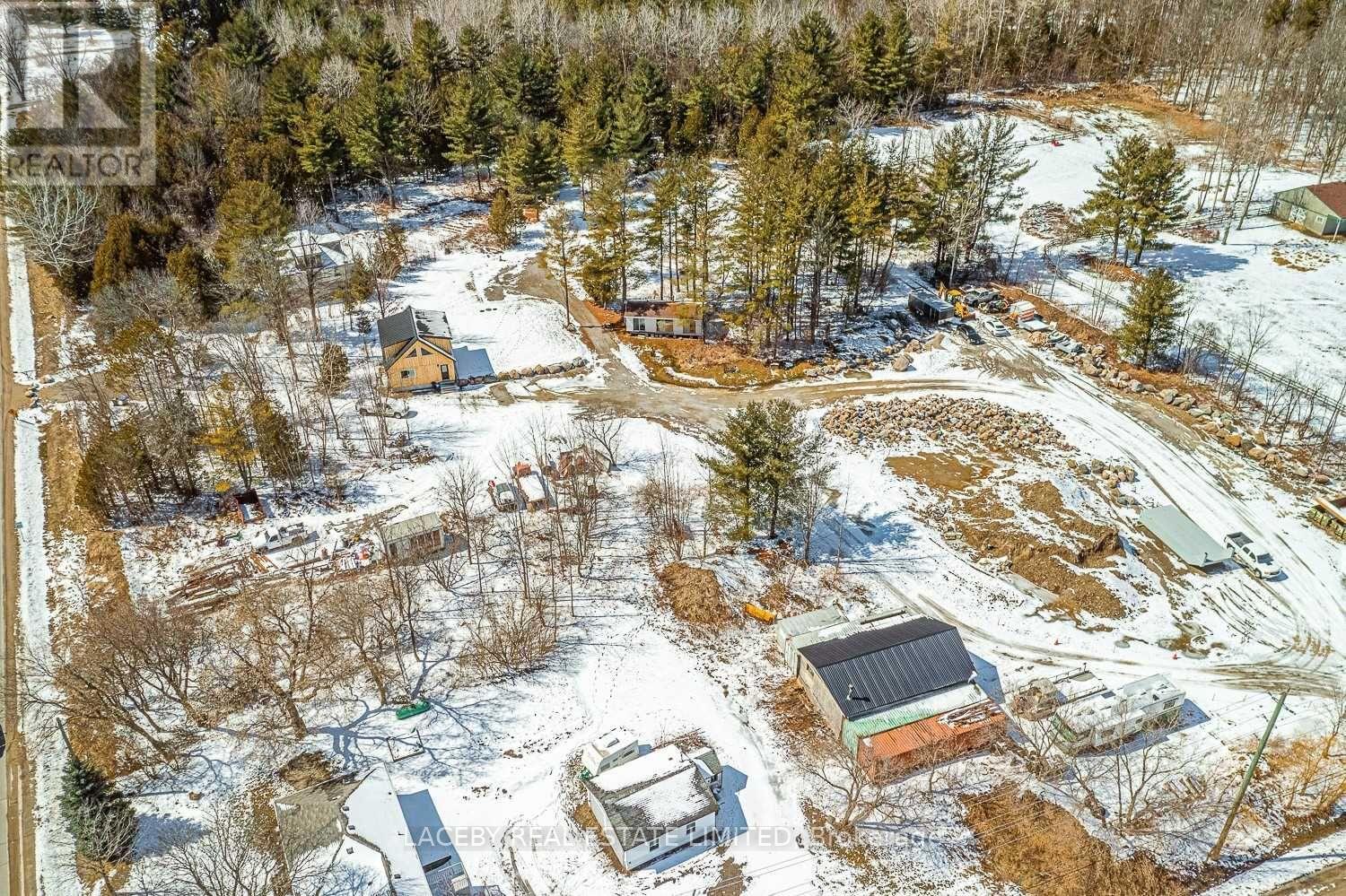 Photo 13 of 1544 7th Line, Innisfil ON