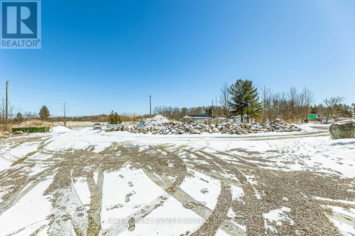Photo 12 of 1544 7th Line, Innisfil ON