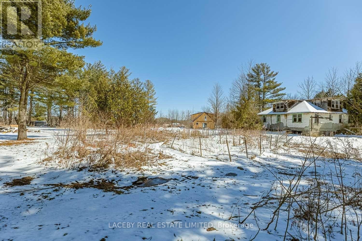 Photo 8 of 1544 7th Line, Innisfil ON