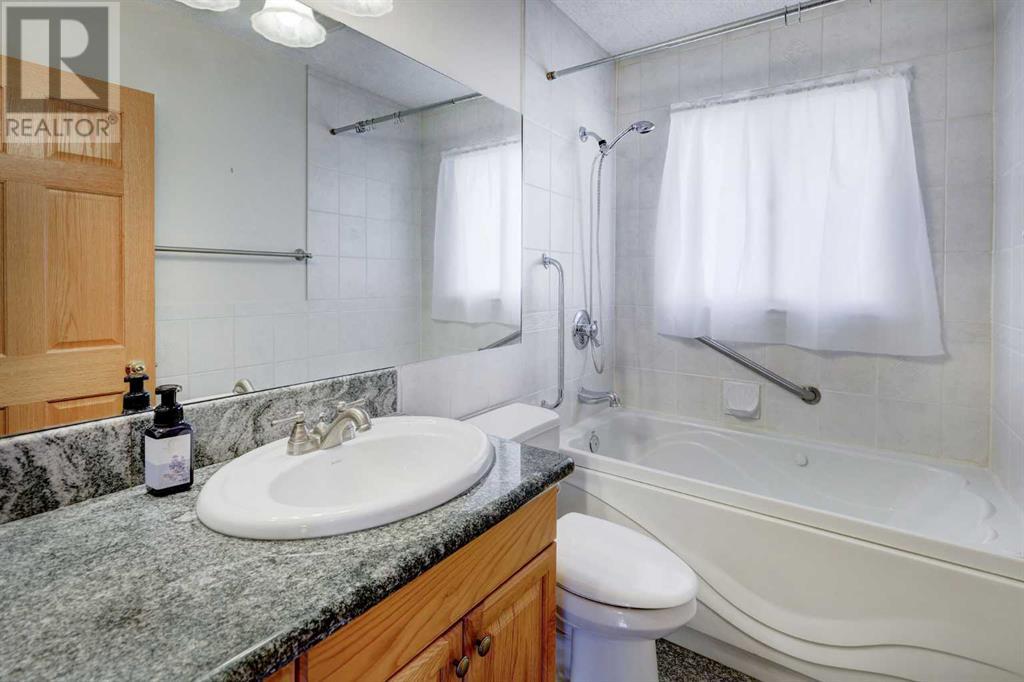 Single Family House Bungalow for Sale in   Avenue SW Altadore Calgary 