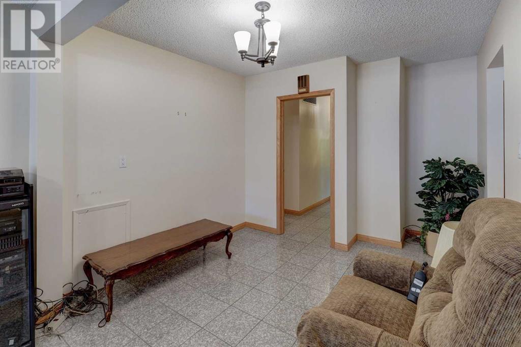 Single Family House Bungalow for Sale in   Avenue SW Altadore Calgary 
