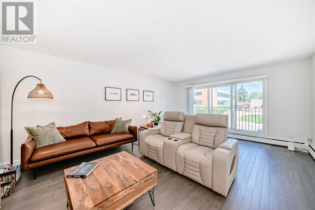 Single Family House for Sale in    Avenue SW Lakeview Calgary 