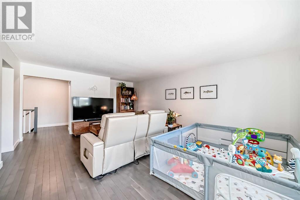 804, 3130 66 Avenue SW, Calgary, Alberta