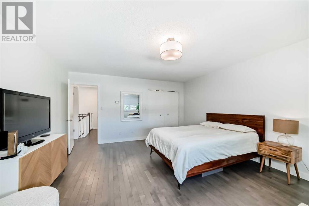Single Family House for Sale in    Avenue SW Lakeview Calgary 
