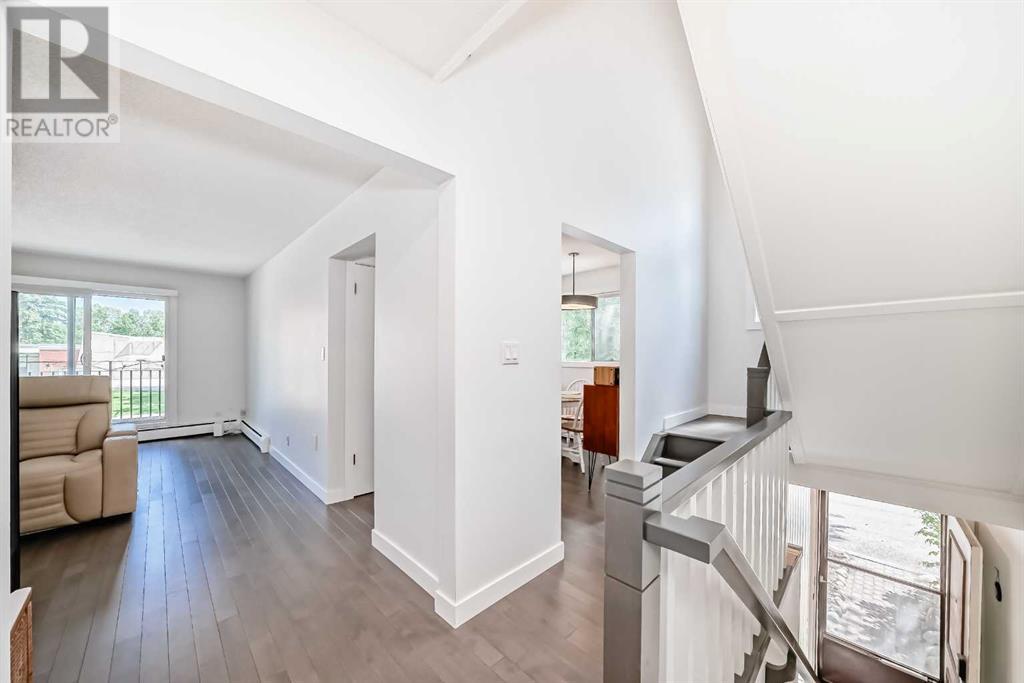 Single Family House for Sale in    Avenue SW Lakeview Calgary 