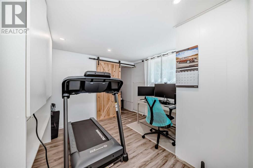 Single Family House for Sale in    Avenue SW Lakeview Calgary 