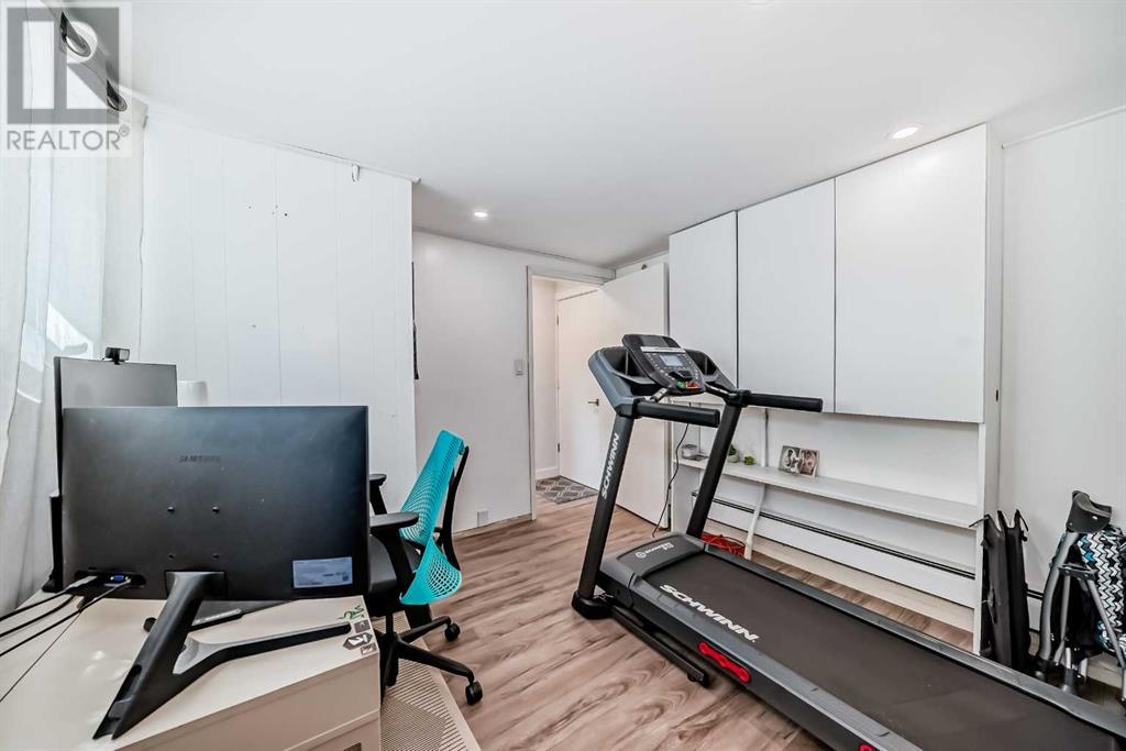 Single Family House for Sale in    Avenue SW Lakeview Calgary 