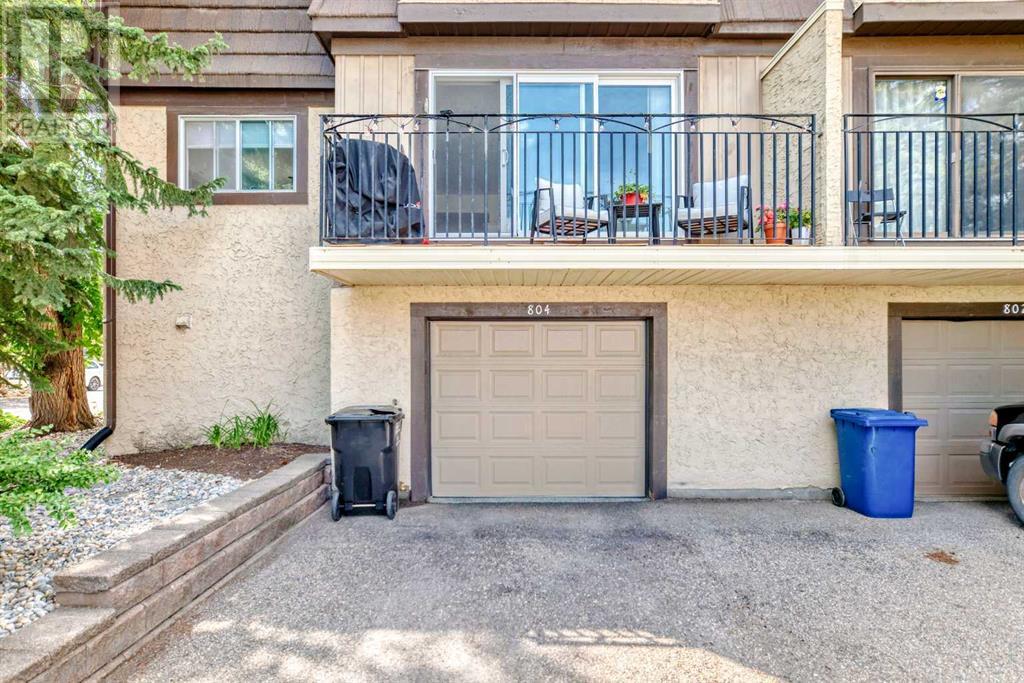 Single Family House for Sale in    Avenue SW Lakeview Calgary 