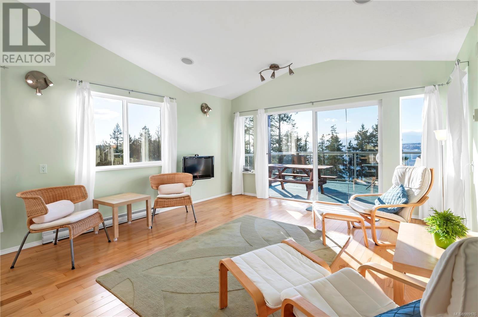 5 620 Helanton Rd, Quadra Island