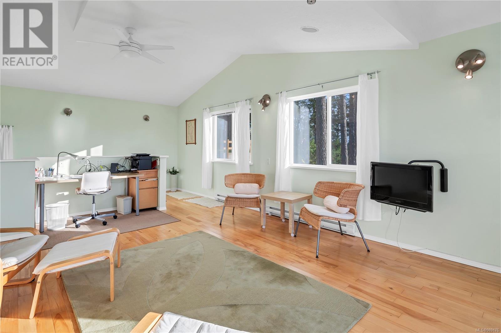 5 620 Helanton Rd, Quadra Island