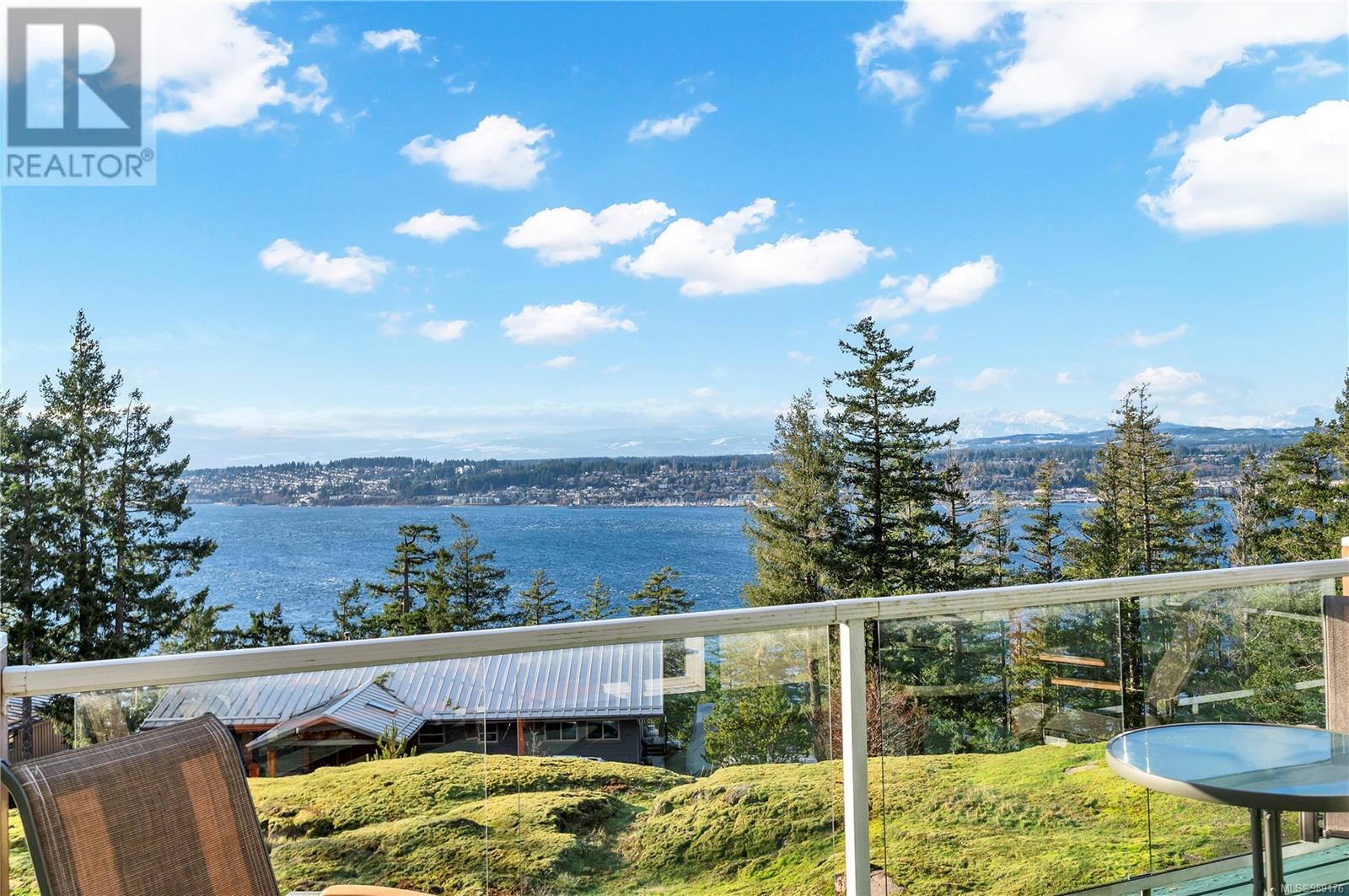 5 620 Helanton Rd, Quadra Island