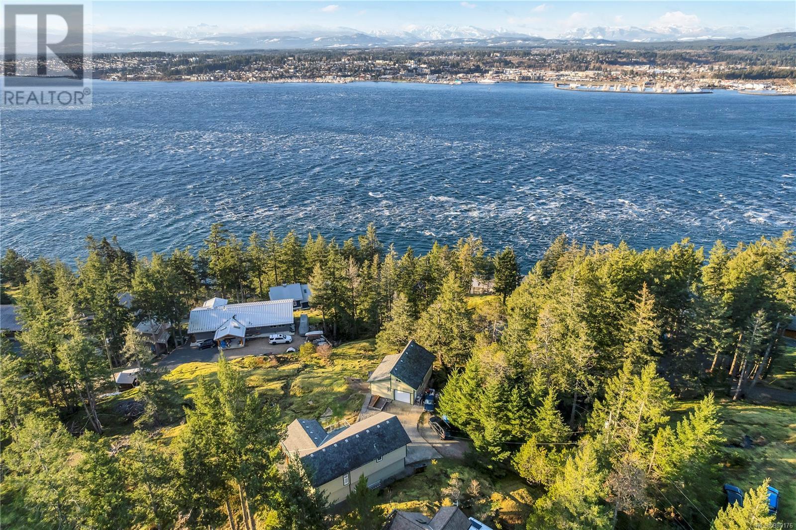 5 620 Helanton Rd, Quadra Island