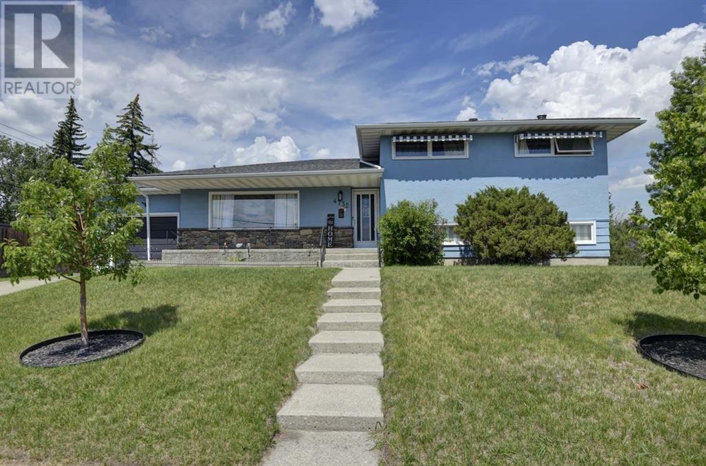 Single Family House 4 Level for Sale in   Avenue SW Westgate Calgary 