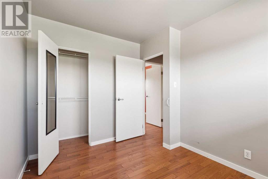 Single Family House for Sale in   Avenue NE Winston Heights/Mountview Calgary 