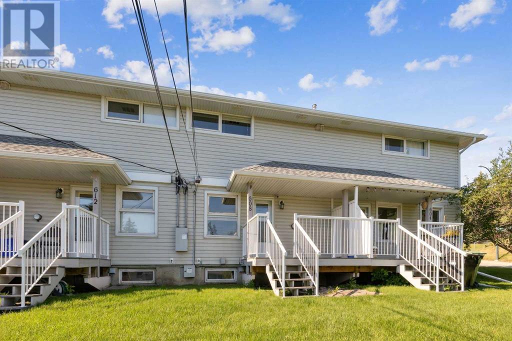 Single Family House for Sale in   Avenue NE Winston Heights/Mountview Calgary 