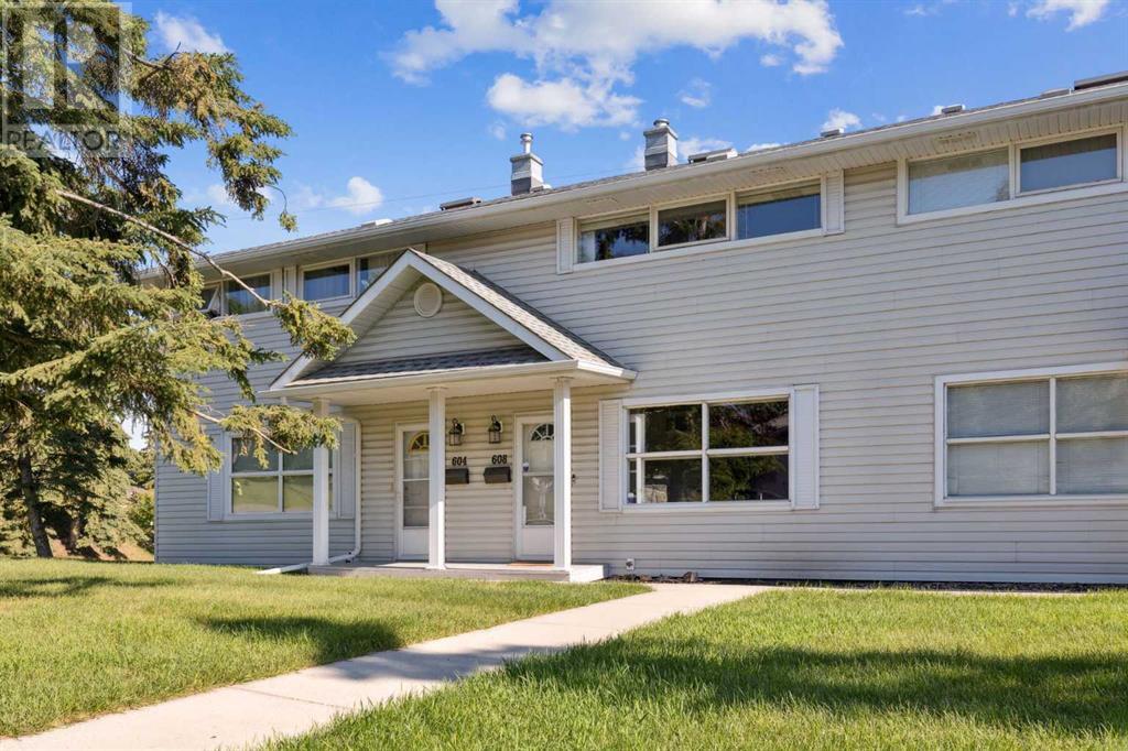 Single Family House for Sale in   Avenue NE Winston Heights/Mountview Calgary 