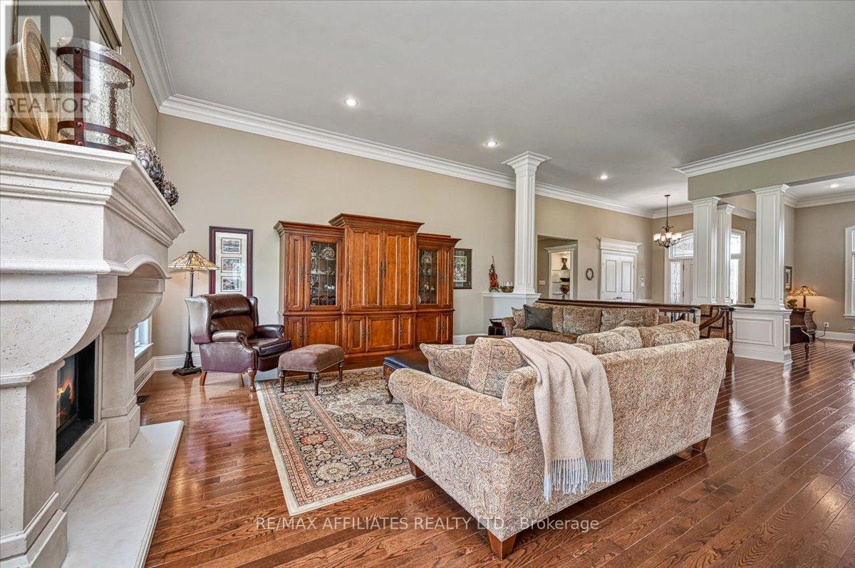 Photo 2 of 1530 Creagan Court, Ottawa ON