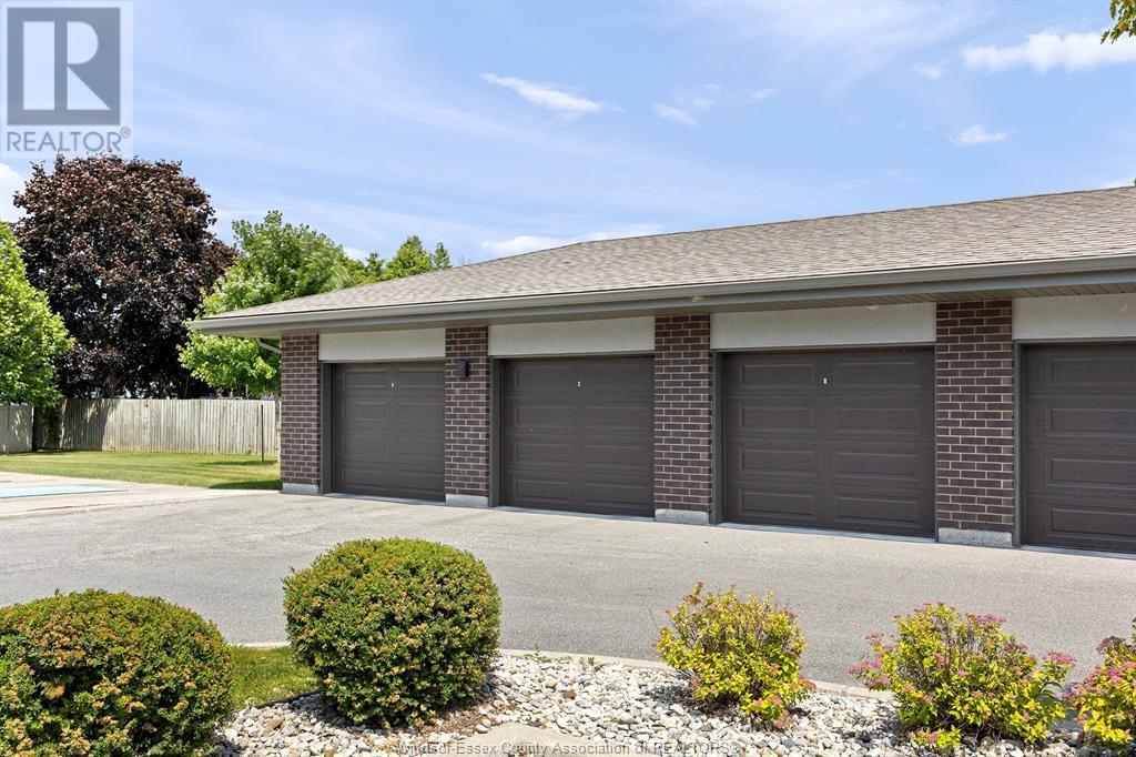 Photo 10 of 5840 Newman Boulevard Unit 318, Lasalle ON
