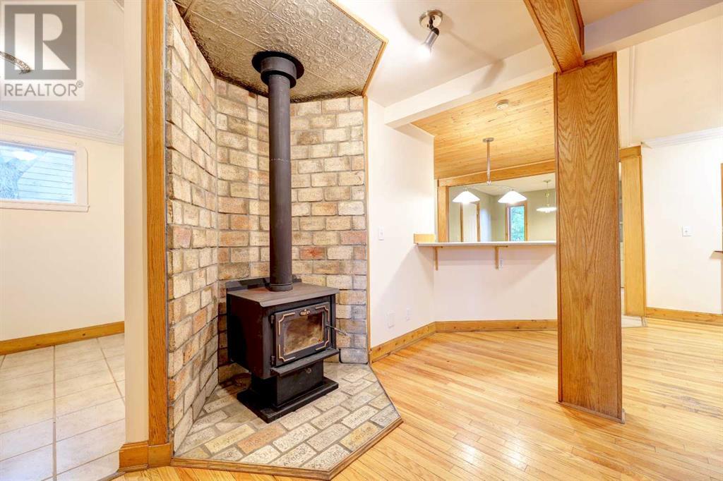 Single Family House for Sale in   Avenue NW Tuxedo Park Calgary 