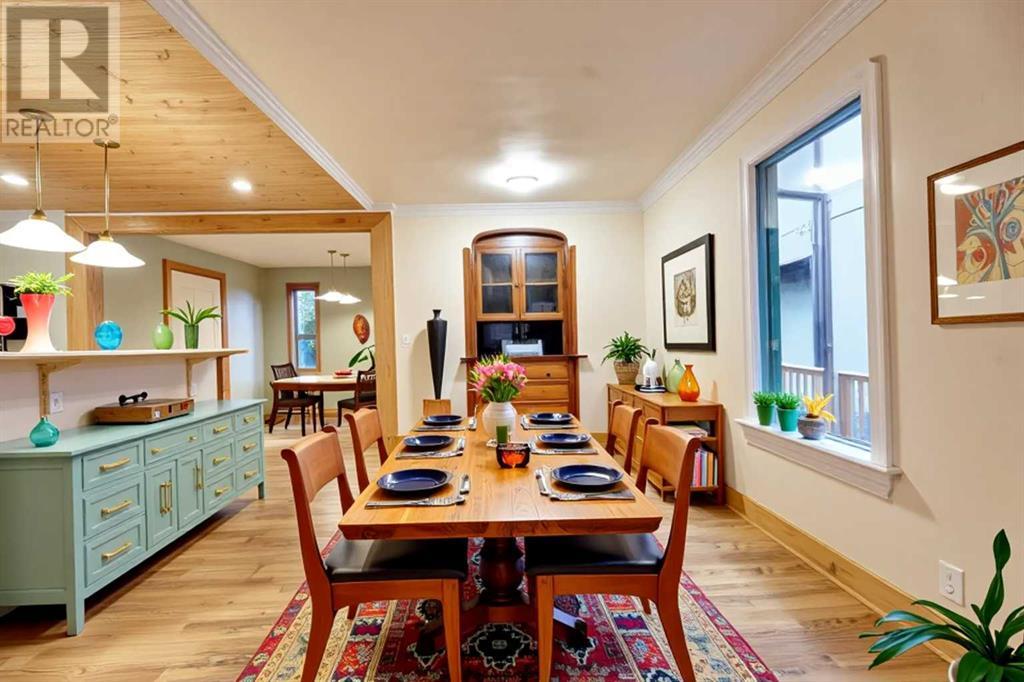 Single Family House for Sale in   Avenue NW Tuxedo Park Calgary 