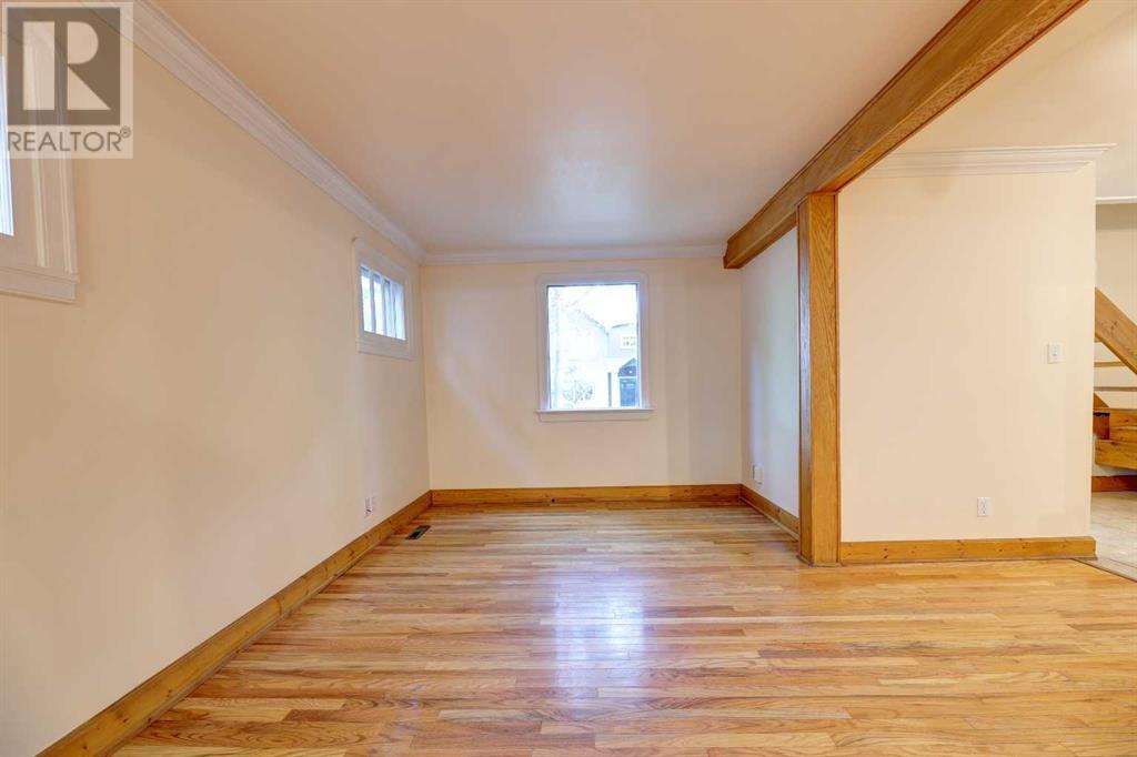 Single Family House for Sale in   Avenue NW Tuxedo Park Calgary 