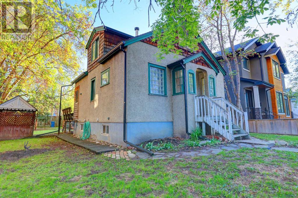 Single Family House for Sale in   Avenue NW Tuxedo Park Calgary 