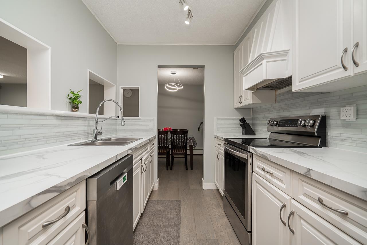 Photo 9 of 107 13977 74 Avenue, Surrey BC