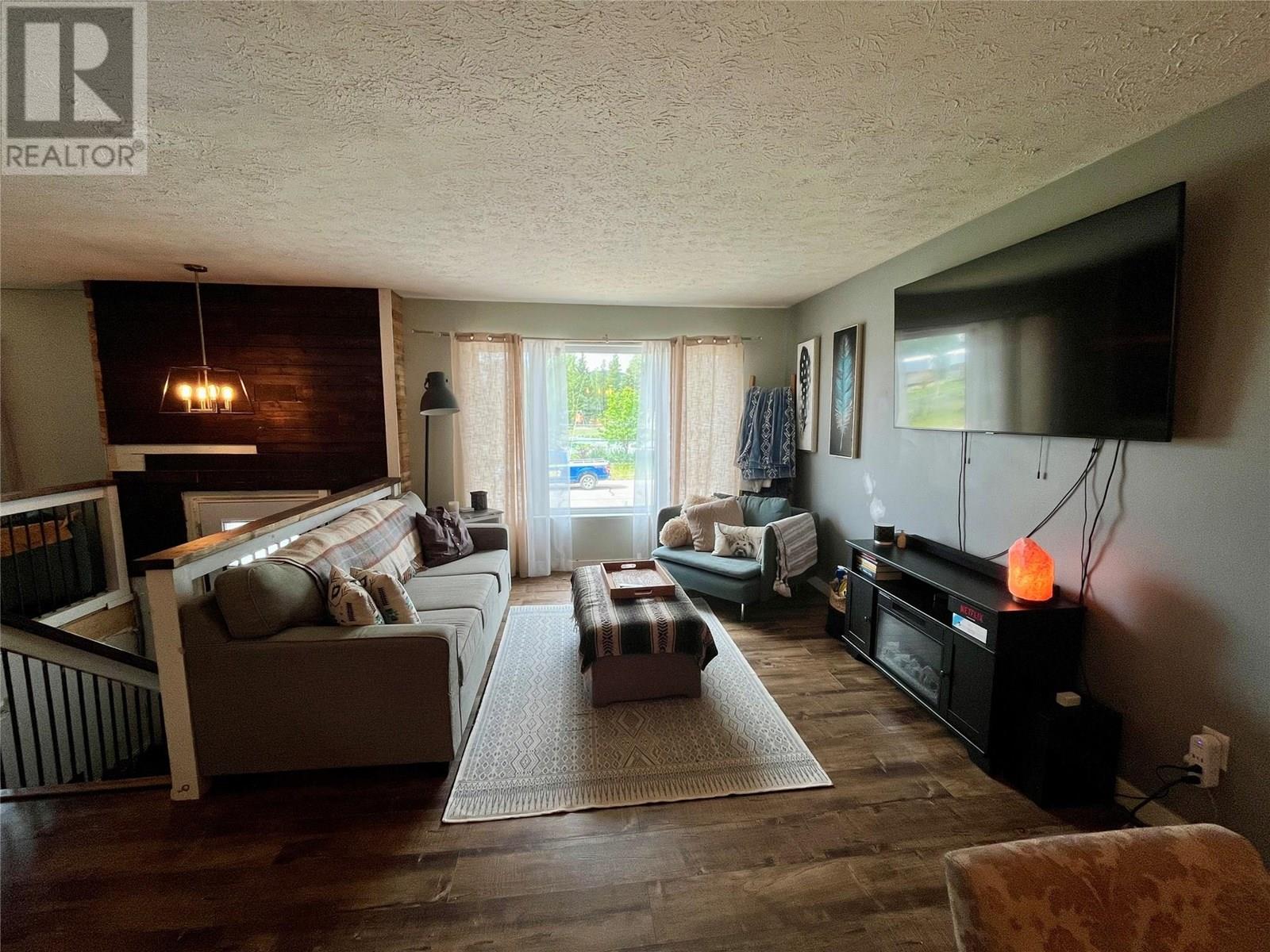 Photo 18 of 248 Murray Drive, Tumbler Ridge BC