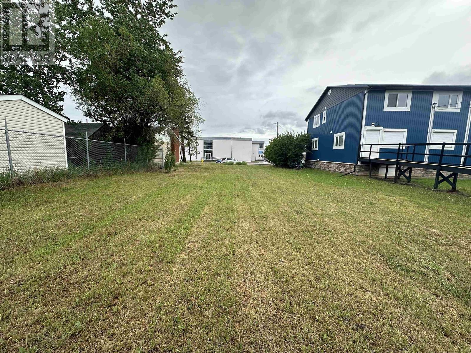 Photo 5 of 10220 99 Avenue, Fort St John BC