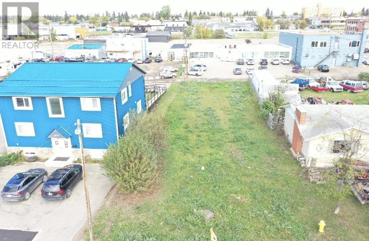 Photo 6 of 10220 99 Avenue, Fort St John BC